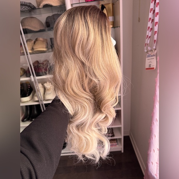 SALE!!$ Balayage synthetic wig - Picture 3 of 6